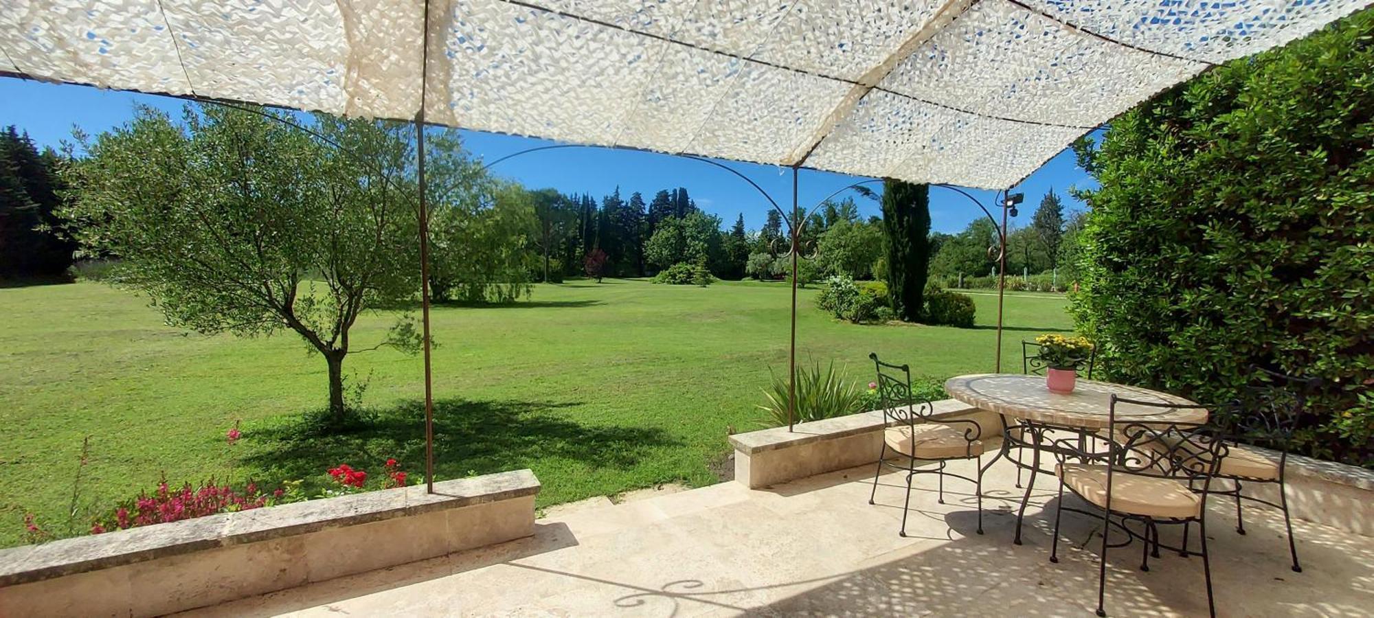 La Bastide Des Amouriers Caumont-sur-Durance エクステリア 写真
