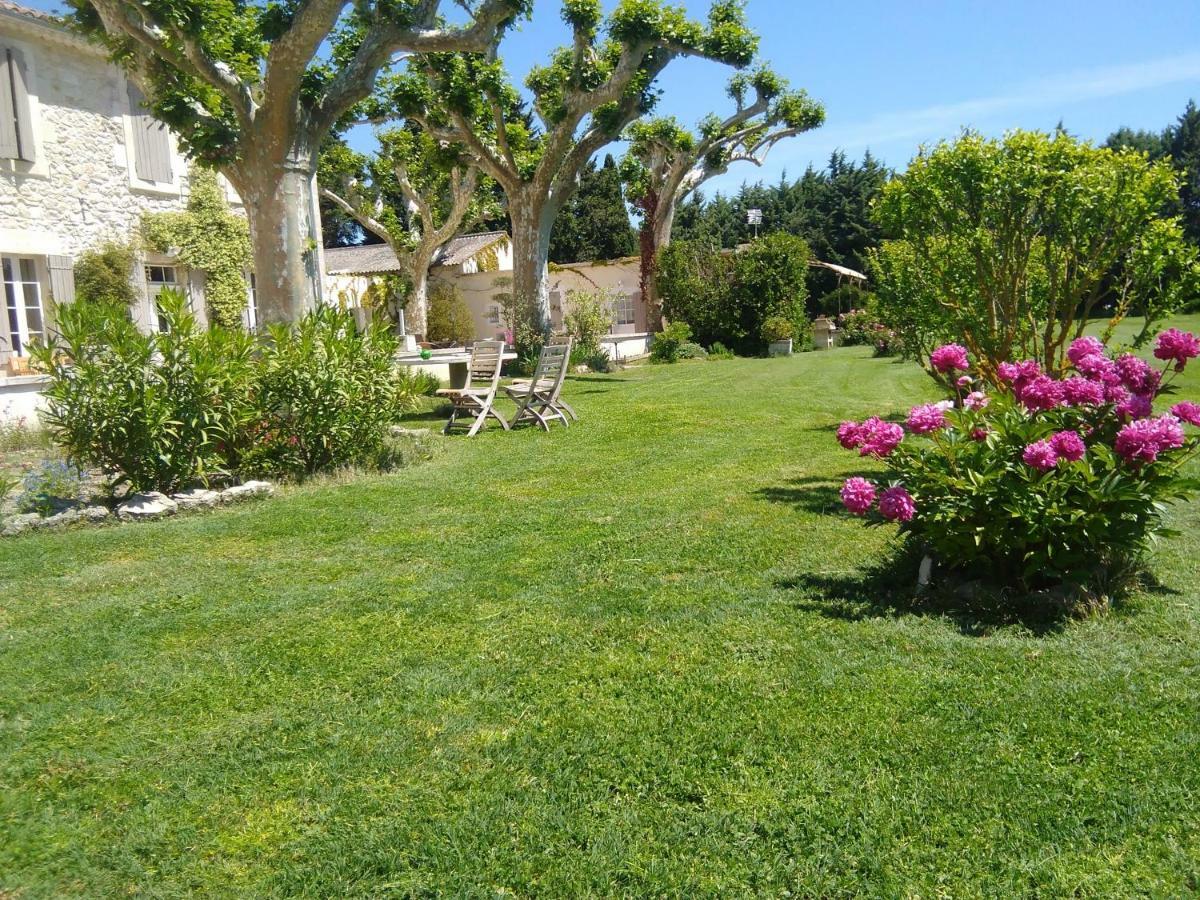 La Bastide Des Amouriers Caumont-sur-Durance エクステリア 写真