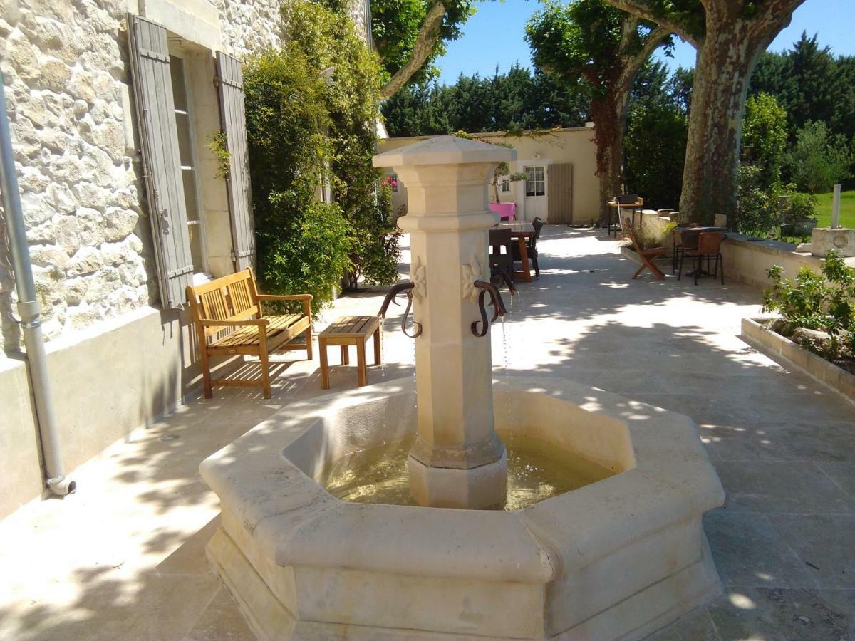 La Bastide Des Amouriers Caumont-sur-Durance エクステリア 写真